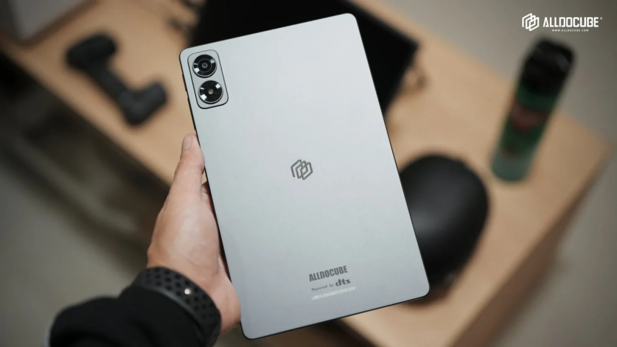 ALLDOCUBEタブレットの背面