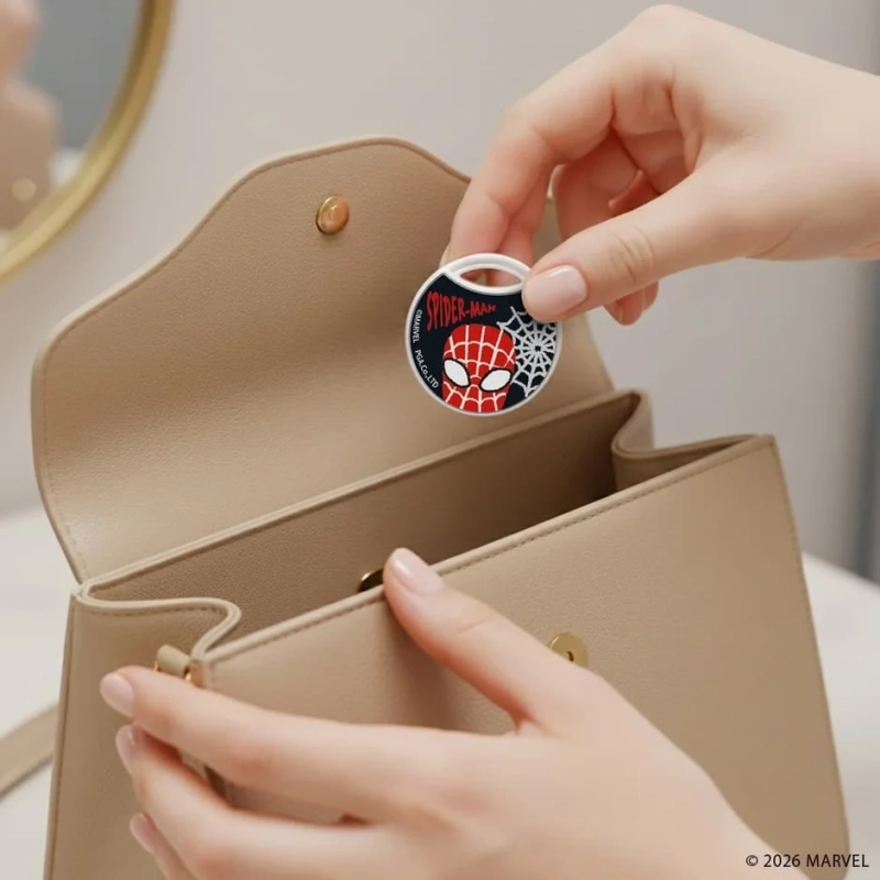 スパイダーマンとバッグ