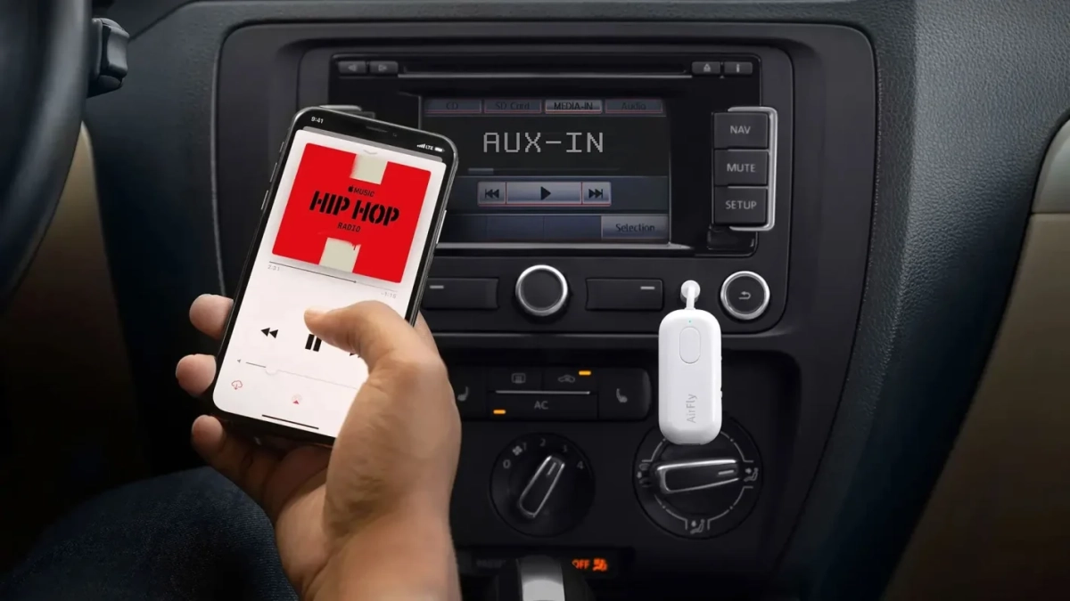 AirFly Pro Whiteを車内で使用