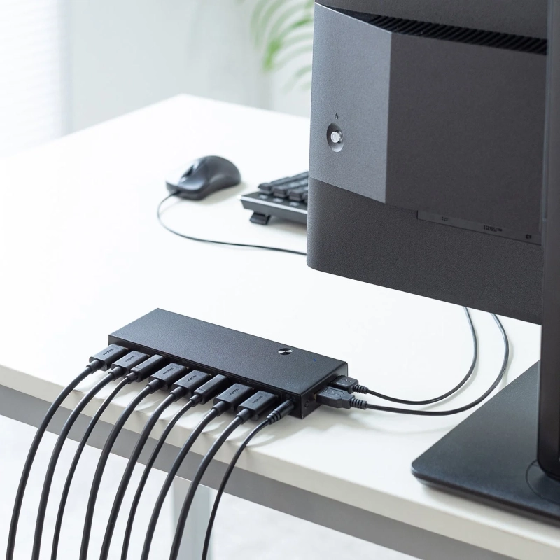 スッキリ配線できる本体