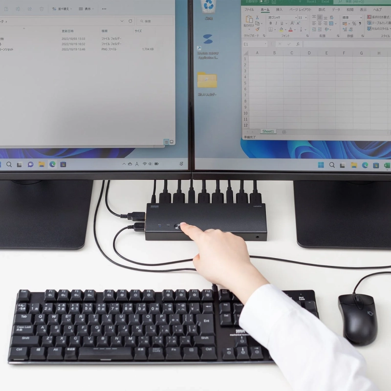 本体スイッチで切り替え操作する様子