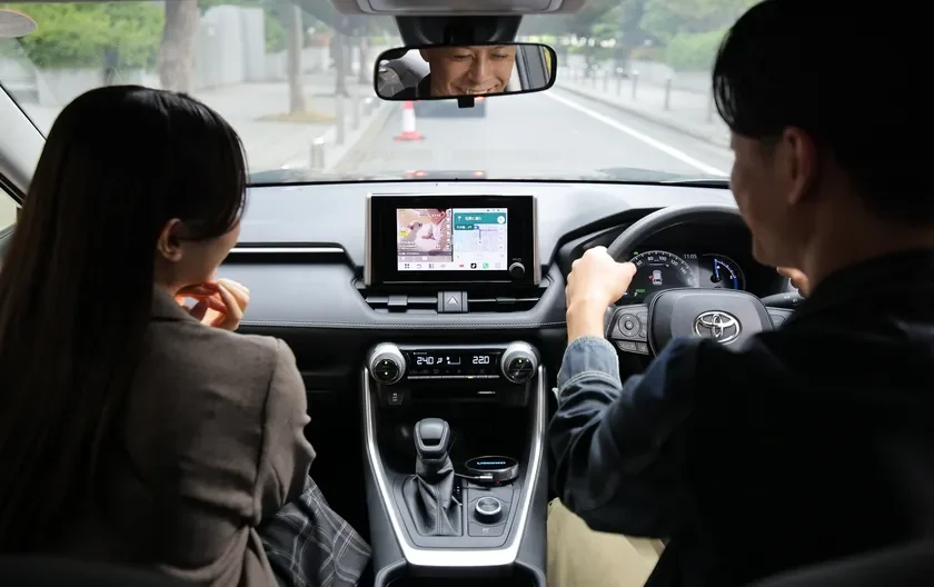 運転中もエンタメとナビを両立