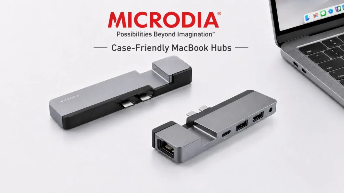 MICRODIA製のMacBook用ケースフレンドリーハブが2つ写っています。
