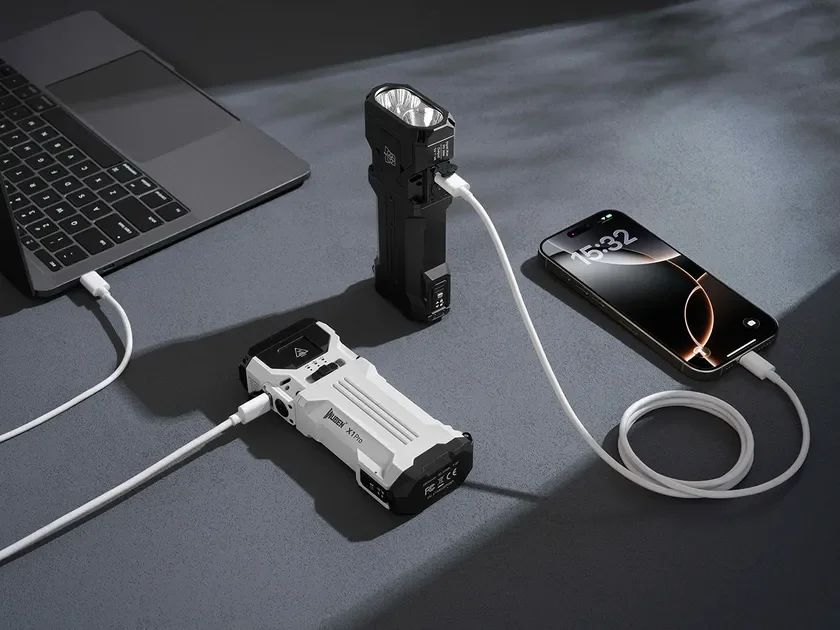 電子機器、充電、モバイルバッテリー、懐中電灯、スマートフォン、ノートパソコン、WUBEN、ガジェット、ポータブル電源、USB充電、テクノロジー
