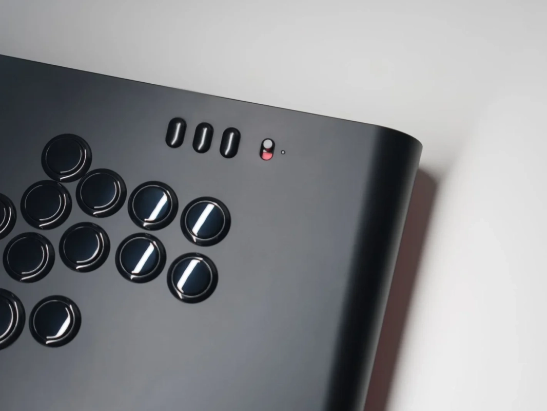 REJECT Arcade Controller レバー ボタン配置・裏面