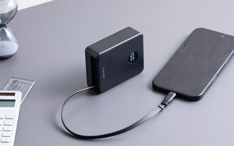 スマートフォン充電の様子