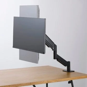 モニターアームとPC
