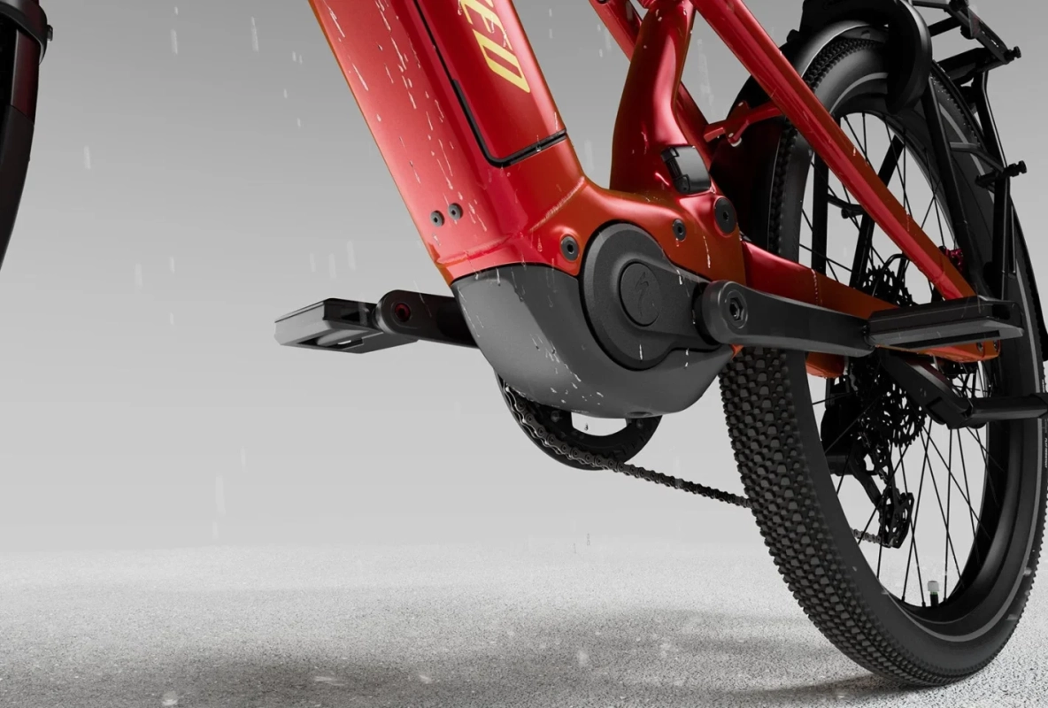 濡れた路面を走るE-Bike